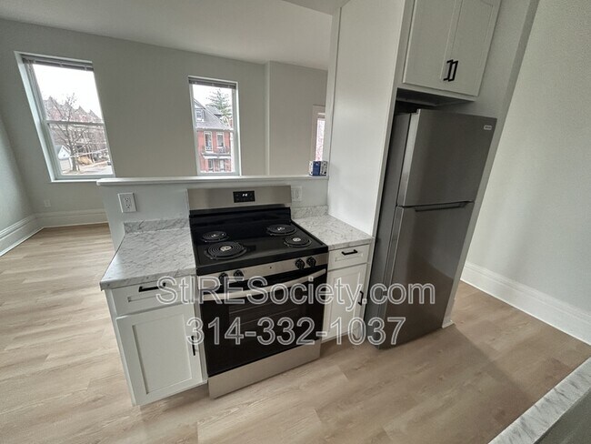 Building Photo - 3501 Pestalozzi St