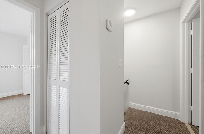 Building Photo - 3001 NW 5th Terrace