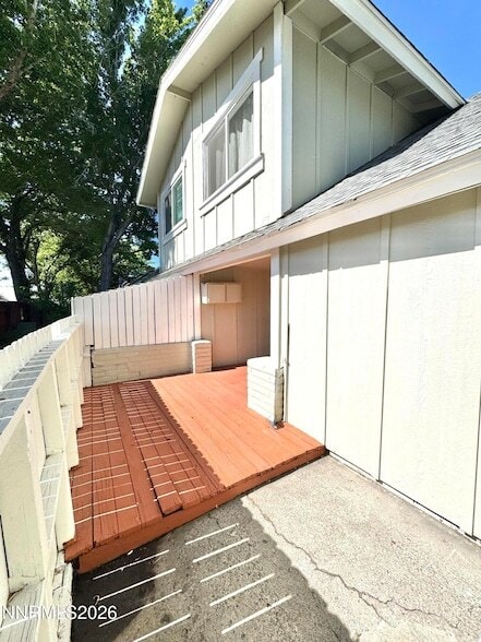 Building Photo - 1601 London Cir