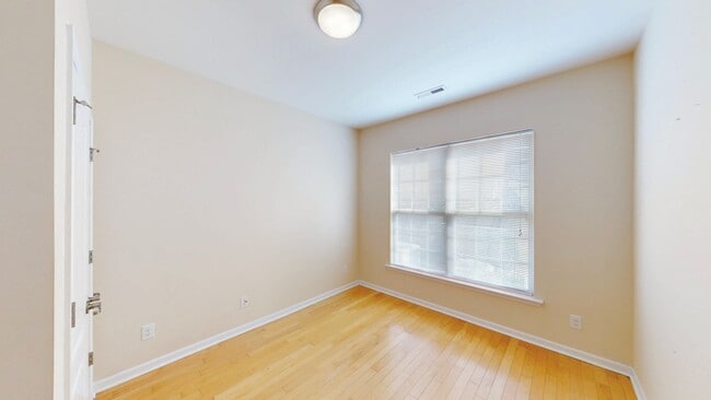 Building Photo - 8421 Cotton Press Rd