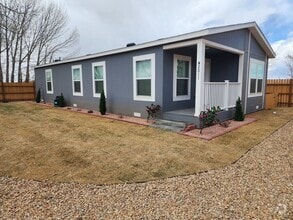 Building Photo - charming new home