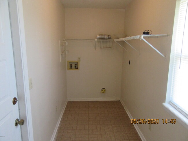 Building Photo - 2005 Geralo Ln