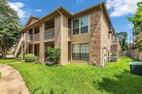 Building Photo - 1311 Antoine Dr