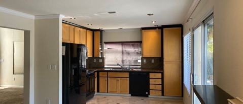 Building Photo - 1810 Gardenia Ct