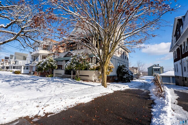 Building Photo - 94 Fairfield Ave