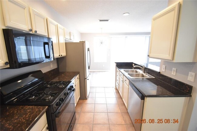Building Photo - 11509 Fountainhead Dr