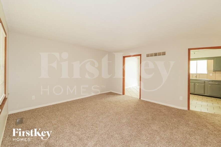 Building Photo - 9827 Drury Ave