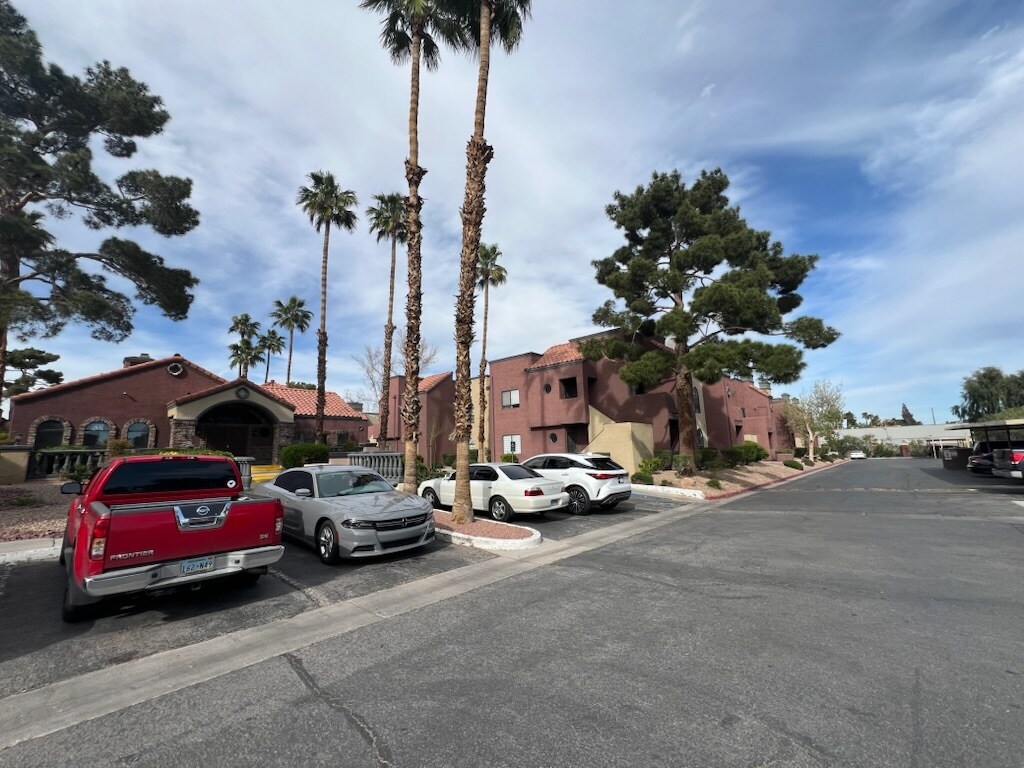 Building Photo - 4050 Pacific Harbors Dr