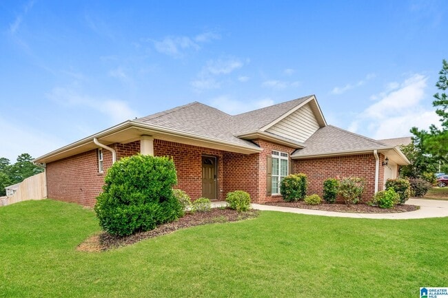 Building Photo - 950 Brookhaven Dr