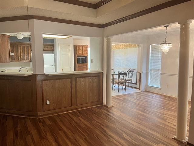 Building Photo - 7640 Grassland Dr