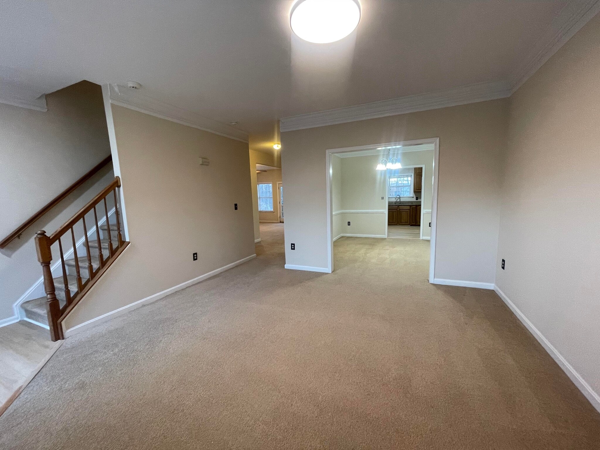 Building Photo - 16 Regency Dr