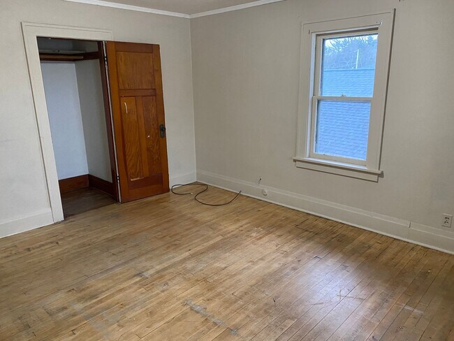 Building Photo - 1343 Grand Ave