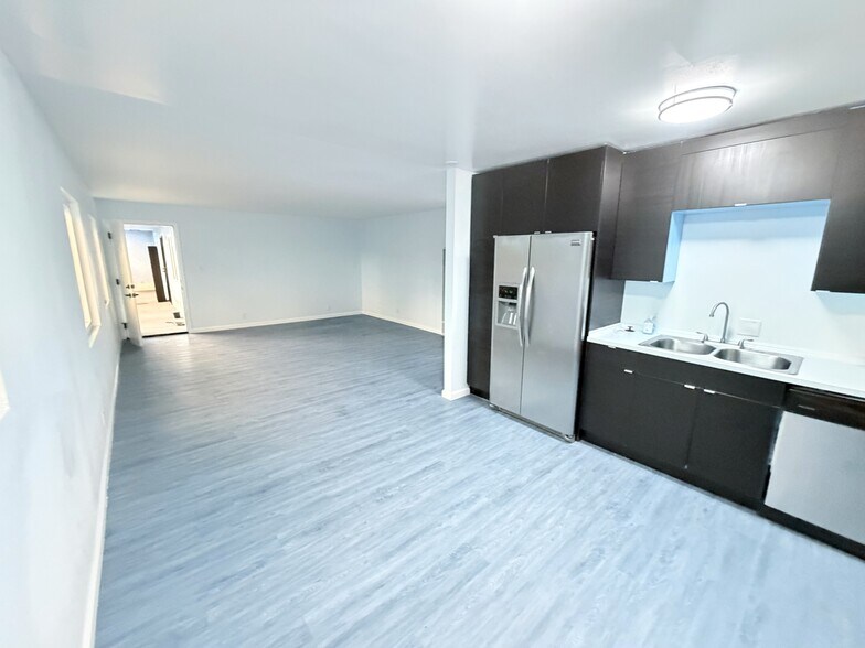 Kitchen and Living Room - 1924 Park Grove Ave