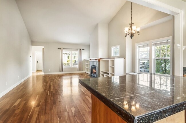 Building Photo - 19415 S W Laurelhurst Way
