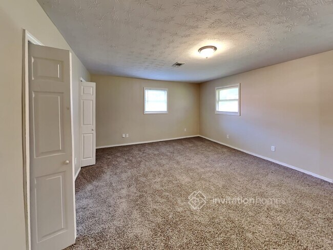 Building Photo - 1389 Angus Trail SW