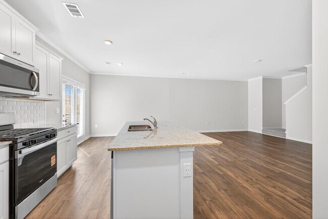 Building Photo - 3121 Greyton Dr