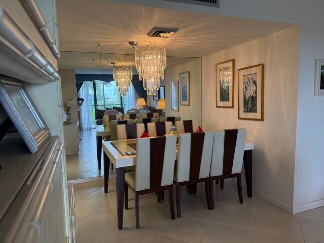 Building Photo - 7738 Lakeside Blvd