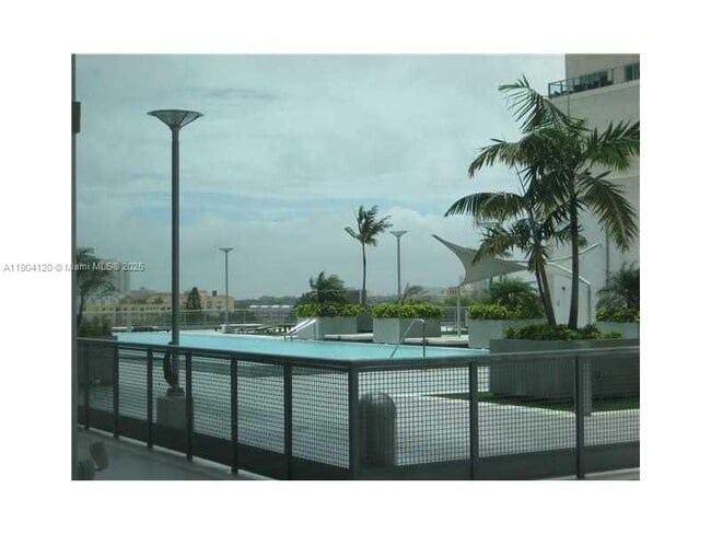 Building Photo - 690 SW 1st Ct