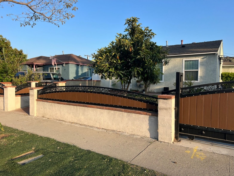 Primary Photo - 722 W Hollyvale St