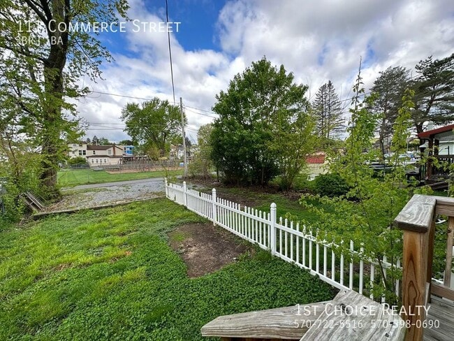 Building Photo - 111 Commerce St