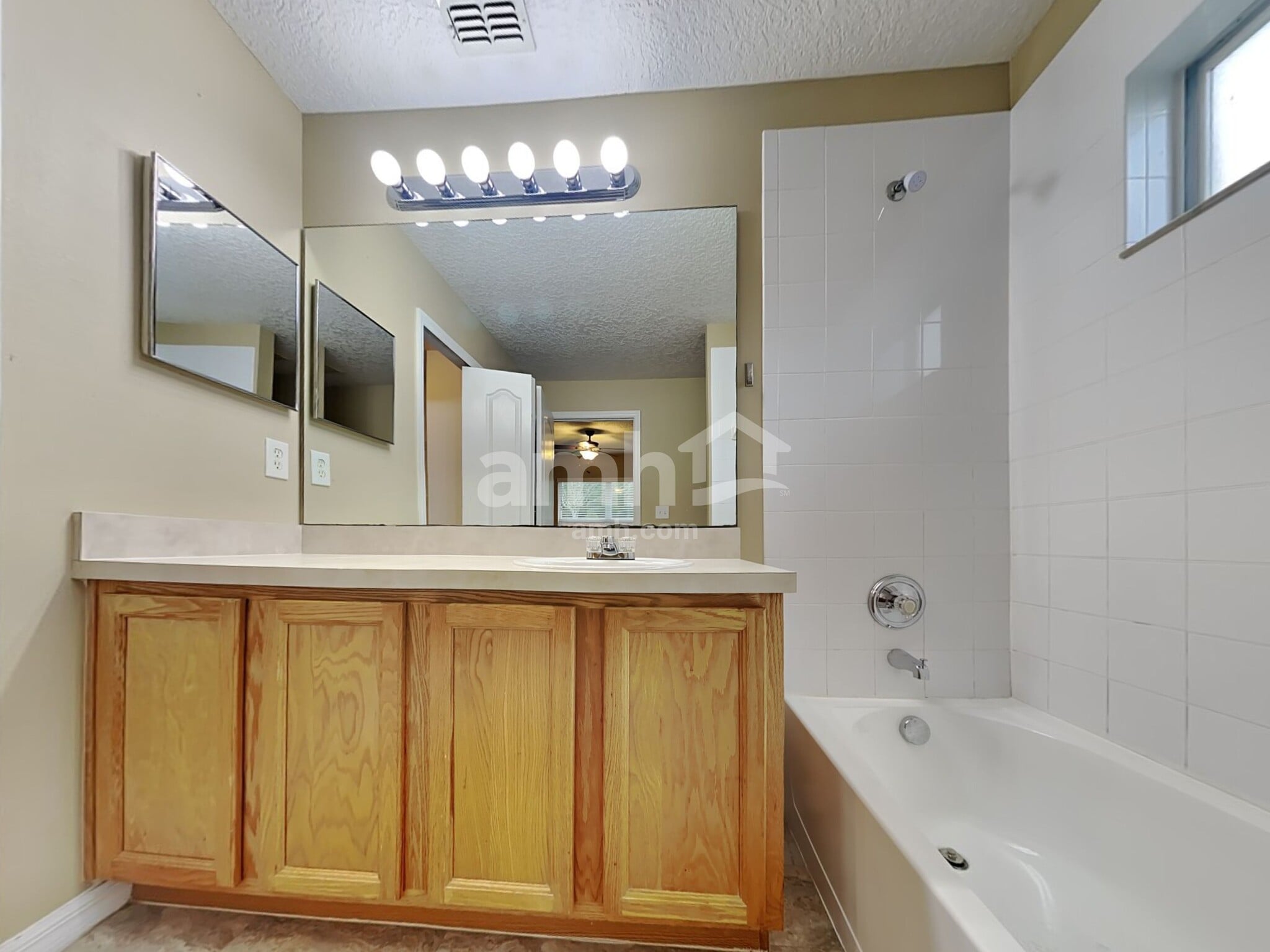 Building Photo - 15333 Harrowgate Way