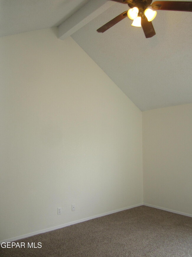 Building Photo - 538 Olmeca Dr