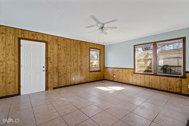 Building Photo - 1518 Viosca St