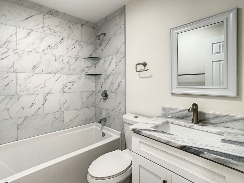 Building Photo - 9027 Pebble Creek Dr