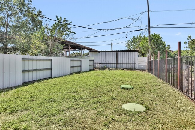 Building Photo - 2156 Hopper Rd