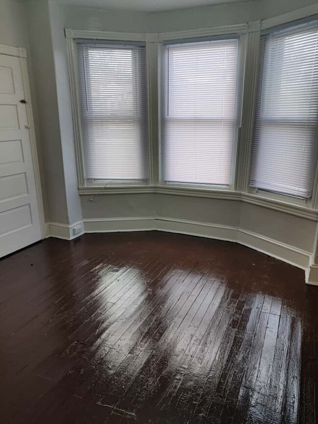 Building Photo - 2170 Conlyn St