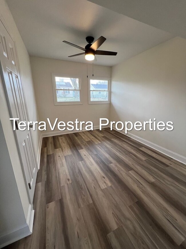 Building Photo - 3 Bed Single Family in Upper Deerfield!