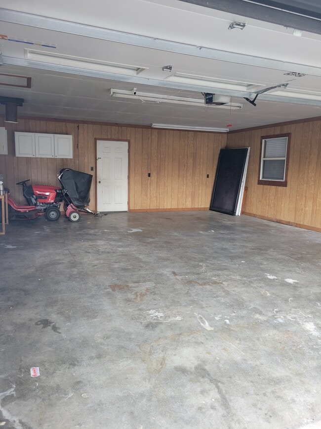 Building Photo - 566 Turkey Oak Rd