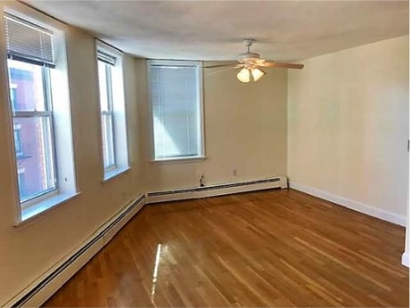 Building Photo - 382 North St