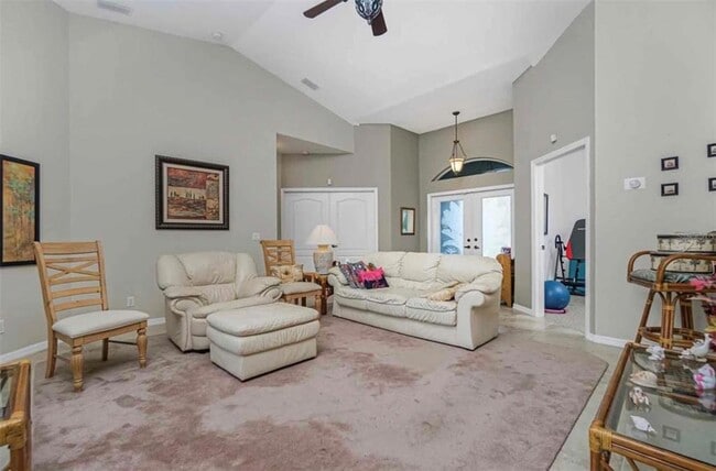 Building Photo - 15467 Gregus Ave