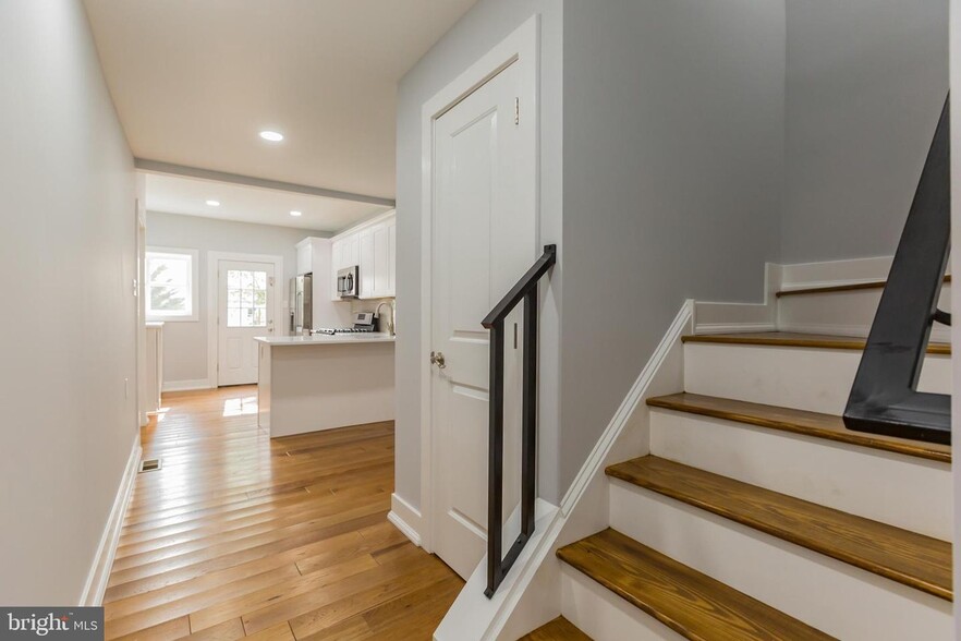 Building Photo - 4818 Smick St