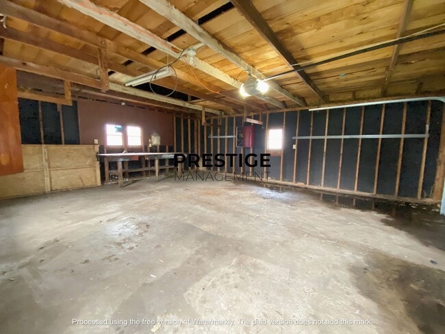 Building Photo - 3 Bedroom Home In Portage