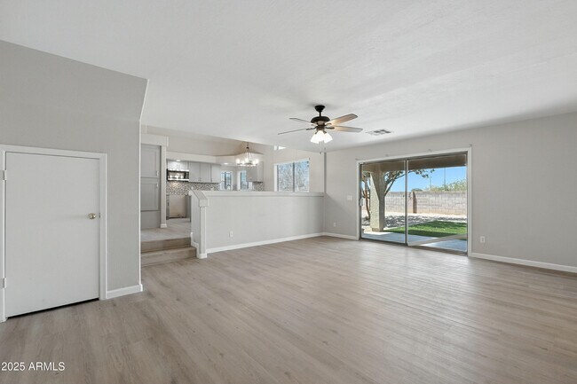 Building Photo - 6412 N 78th Ln