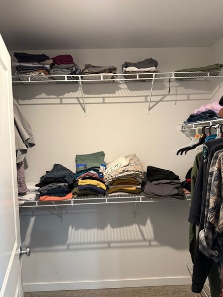 Building Photo - 22102 Cabin Branch Ave