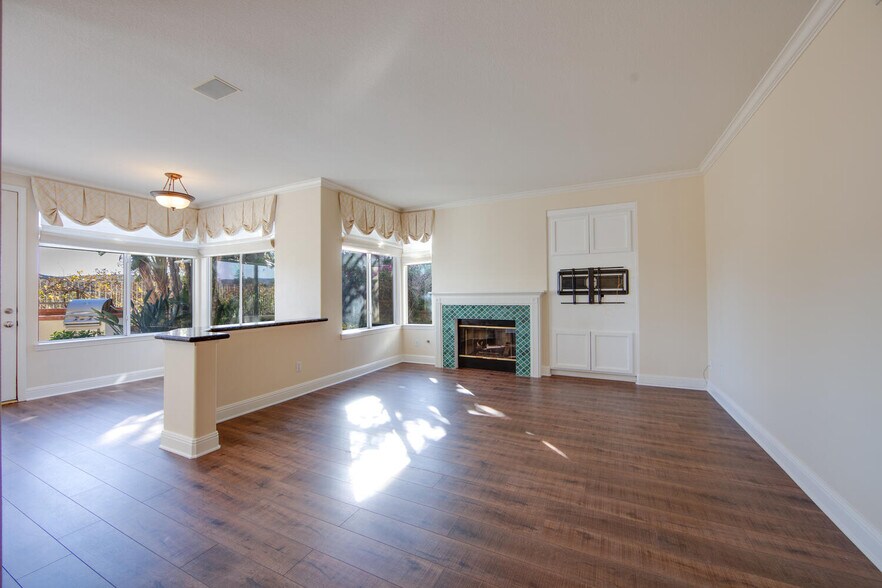 Family room - 7224 Imbach Place