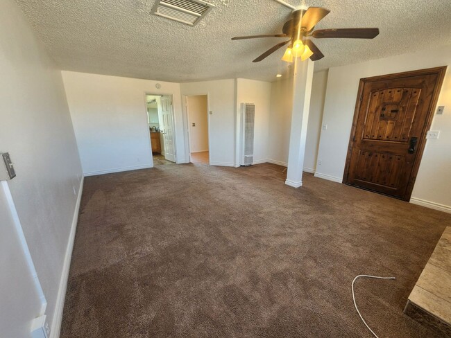 Building Photo - COMING SOON!! LARGE 3 bedroom home