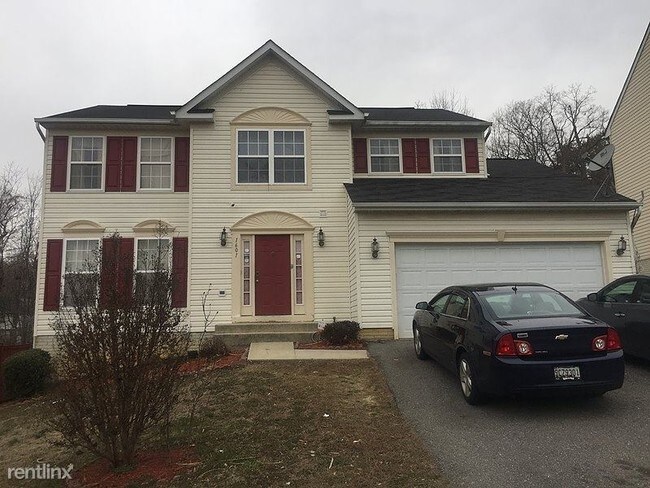Building Photo - 4 br, 3.5 bath House - 1601 Gould Drive 4