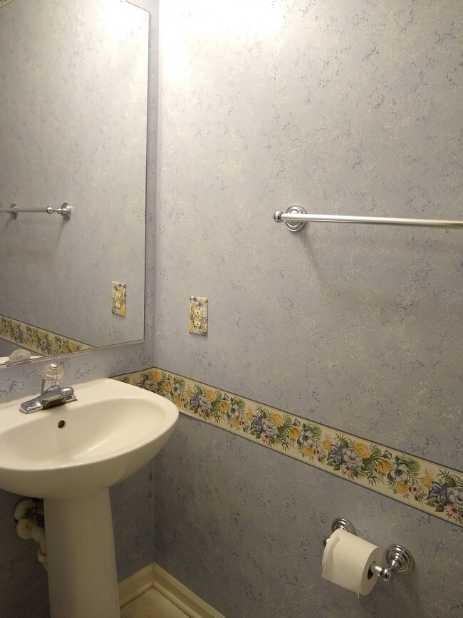 Building Photo - 9720 Athletic Way