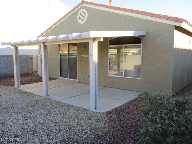 Building Photo - 1052 Country Skies Ave