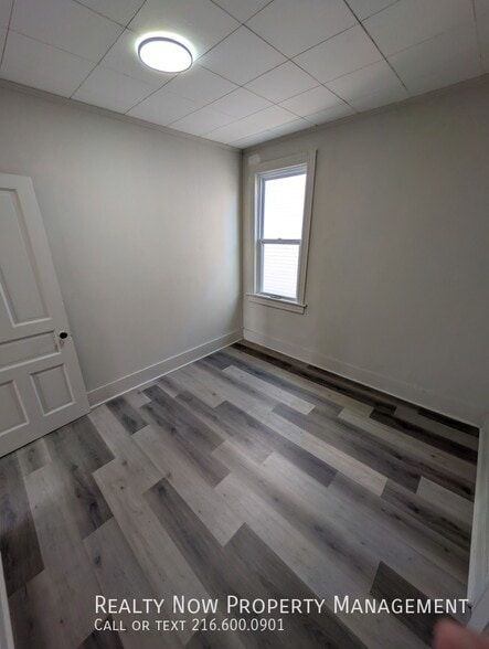 Building Photo - 7501 Berry Ave