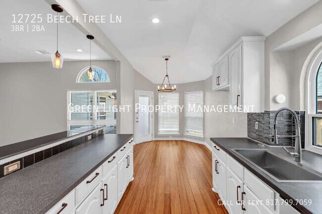 Building Photo - 12725 Beech Tree Ln