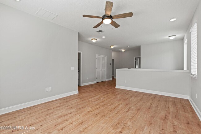 Building Photo - 548 Kendall Crossing Dr