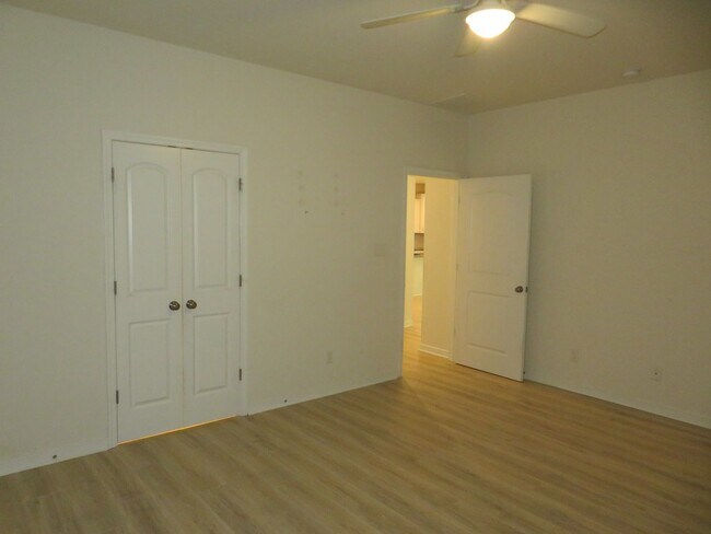 Building Photo - Dinwiddie County