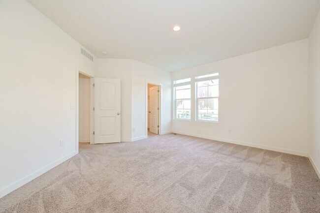 Building Photo - 6325 Stablecross Trl
