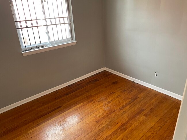 Building Photo - 16127 St Marys St