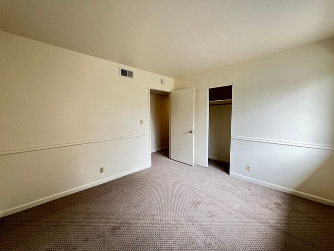 Building Photo - $500 MOVE IN SPECIAL!!!! 3 BEDROOM HOME IN PLEASANTON, CA!!!
